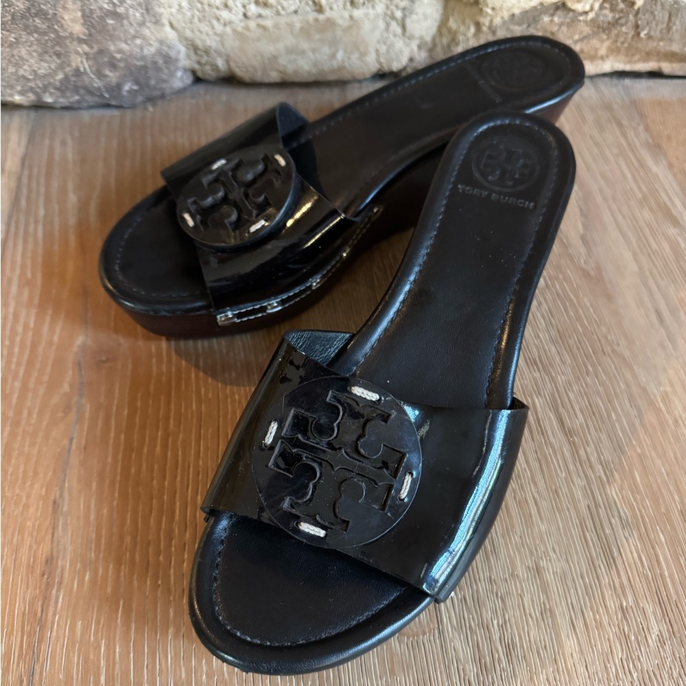 Tory Burch Patti Big Logo Black Patent Leather Slides sz 10 price firm!